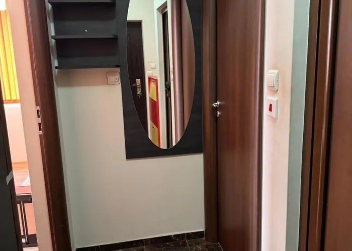 мони Apartamento Veliko Tŭrnovo